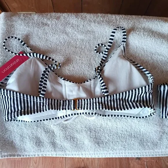 Xhilaration Striped Bikini Set Cheeky Bottom Two Piece Size M NWT - Picture 4 of 6